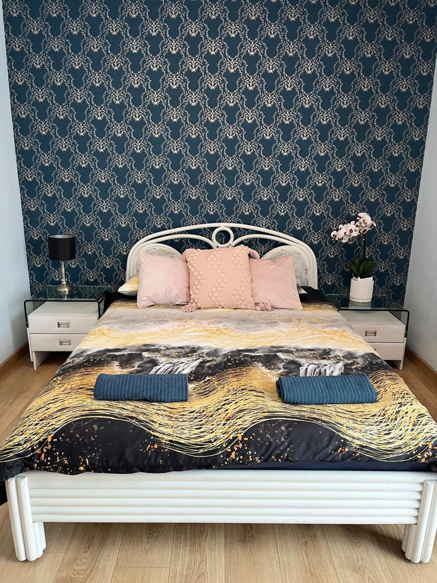 Oldtown Retro Apartment By Marina With Balcony For 6 People グダニスク エクステリア 写真