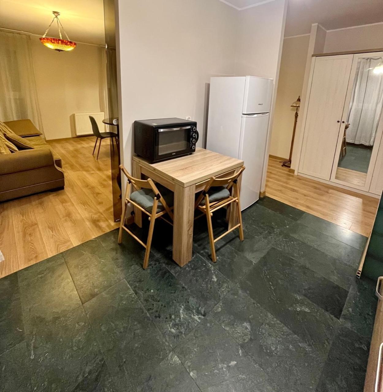 Oldtown Retro Apartment By Marina With Balcony For 6 People グダニスク エクステリア 写真